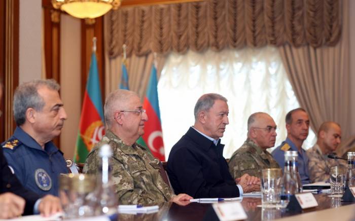 Министр обороны Турции: Армения должна прекратить провокации

