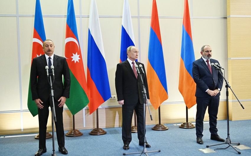 Путин пригласил лидеров Азербайджана и Армении на встречу в Россию
