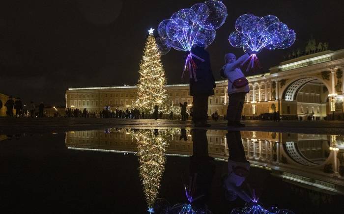 В Санкт-Петербурге отменены новогодние мероприятия

