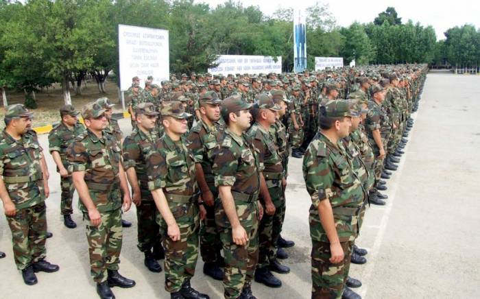 В Азербайджане начался очередной призыв на военную службу
