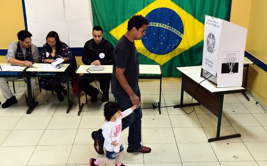 В Бразилии началось голосование во втором туре выборов президента и губернаторов