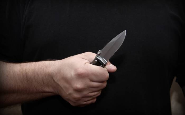 В Гяндже 23-летний мужчина получил ножевое ранение в спину
