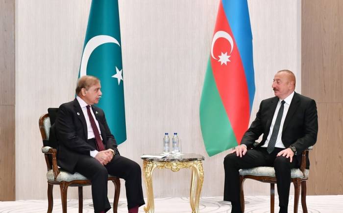 Премьер-министр Пакистана поблагодарил президента Азербайджана
