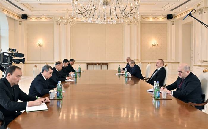 Ильхам Алиев принял делегацию во главе с заместителем премьер-министра Туркменистана
