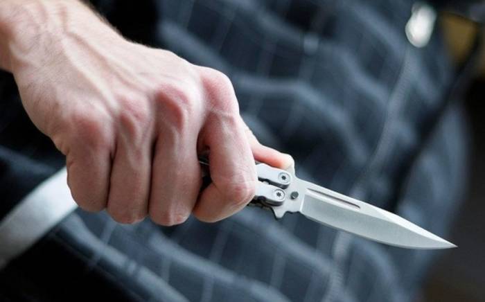 В Баку племянник нанес ножевые ранения 36-летней женщине
