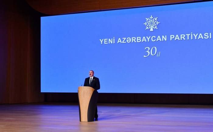 Президент: Сегодня весь азербайджанский народ гордится нашей армией

