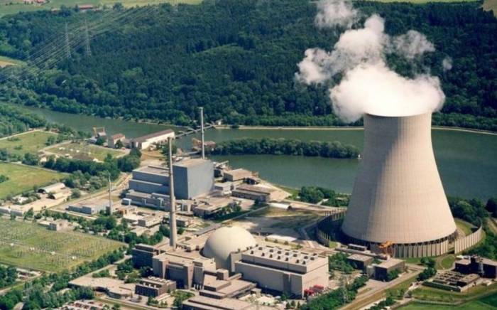В Германии призвали продлить работу АЭС из-за риска экономического спада
