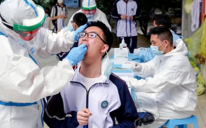 В Китае впервые за полгода умер заболевший коронавирусом
