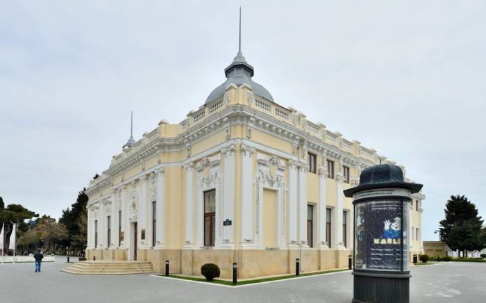 Минкультуры проводит проверки в Кукольном театре в Баку
