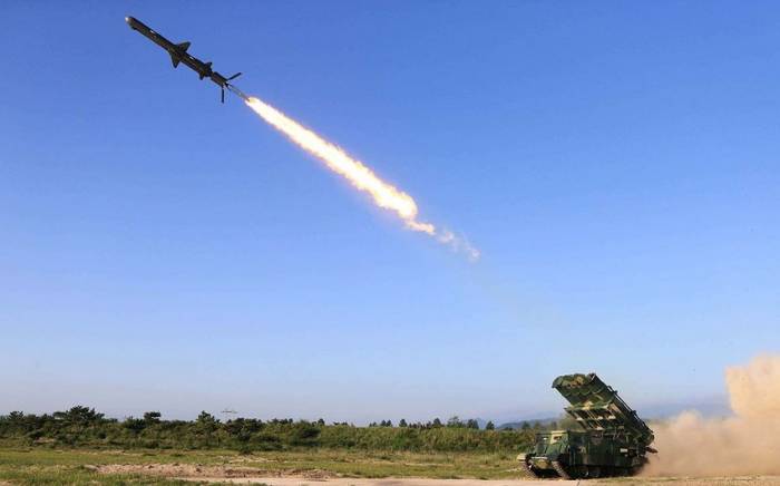 КНДР назвала недавние ракетные пуски ответом на учения ВВС Южной Кореи и США
