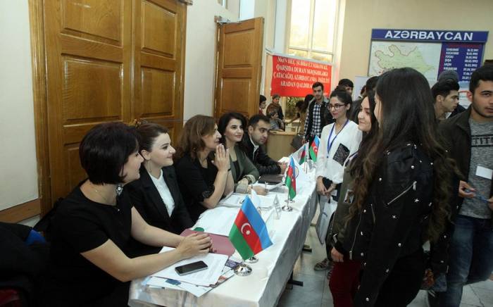 В Азербайджане число трудоустроенных на ярмарках вакансий вырастет вдвое
