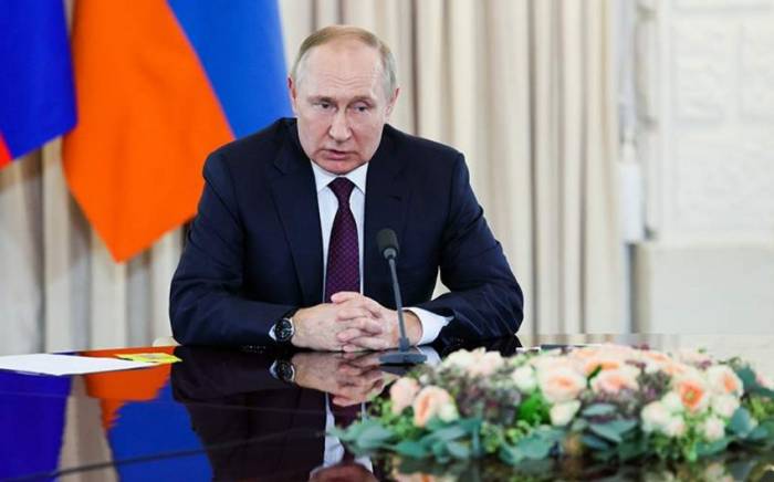 Путин отметил, что Россия только приостановила участие в зерновой сделке
