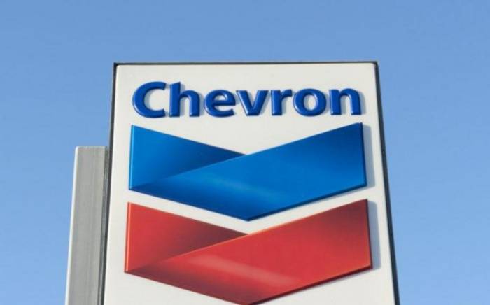 Вашингтон разрешил Chevron поставлять в США нефть из Венесуэлы
