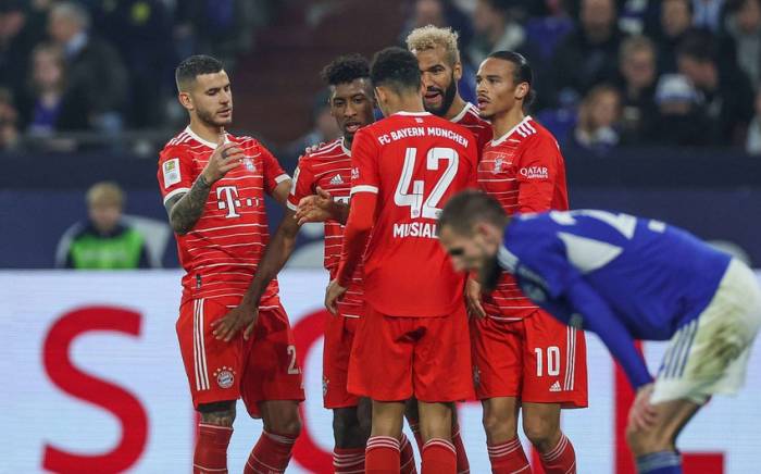 Бундеслига: «Бавария» на выезде победила «Шальке»

