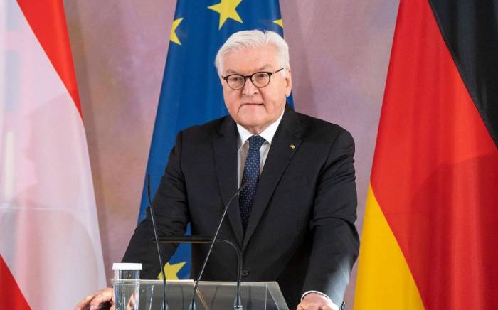 Президент Германии: Украина должна самостоятельно принять решение о переговорах с РФ
