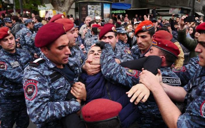 На митингах в Армении мишенью критики будут не власти страны, а Россия
