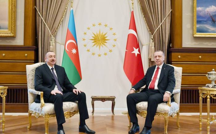 Ильхам Алиев проинформировал Реджепа Тайипа Эрдогана о сочинской встрече

