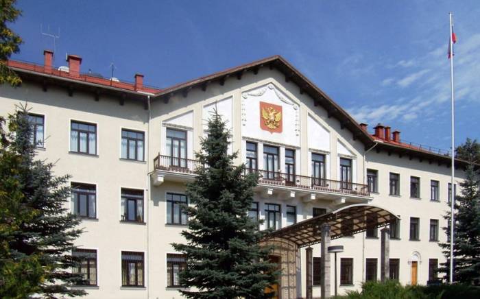 Посольство России в Литве получило сообщение о взрывном устройстве
