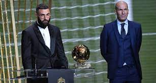 Зидан и Бензема отклонили приглашение Федерации футбола Франции посетить финал ЧМ-2022
