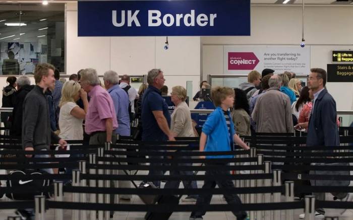 В Великобритании пограничники крупнейших аэропортов начинают забастовки
