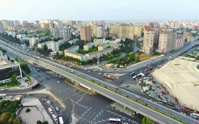 В Баку на кругу "20 января" будет ограничено движение транспорта
