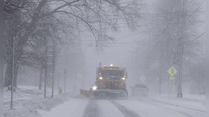 Число погибших в результате снежного шторма в США превысило 70 человек
