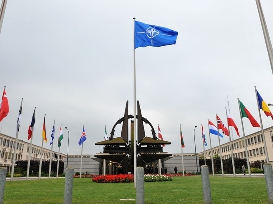 НАТО осудила нападение на азербайджанское посольство в Тегеране
