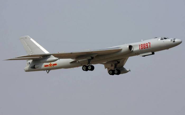Китай направил к Тайваню 18 бомбардировщиков H-6
