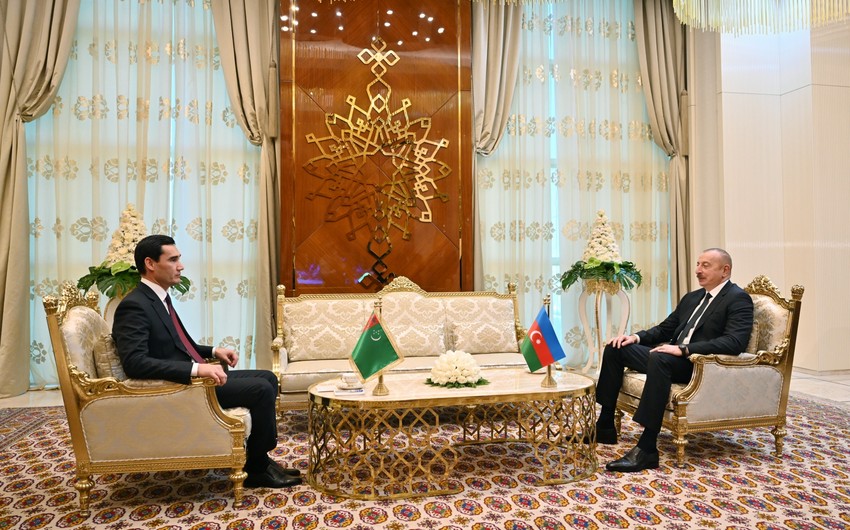 Президент Ильхам Алиев встретился с президентом Туркменистана