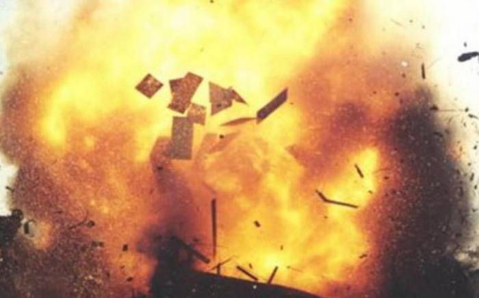 В Шемкире в пункт обмена валюты бросили гранату, есть пострадавшие
