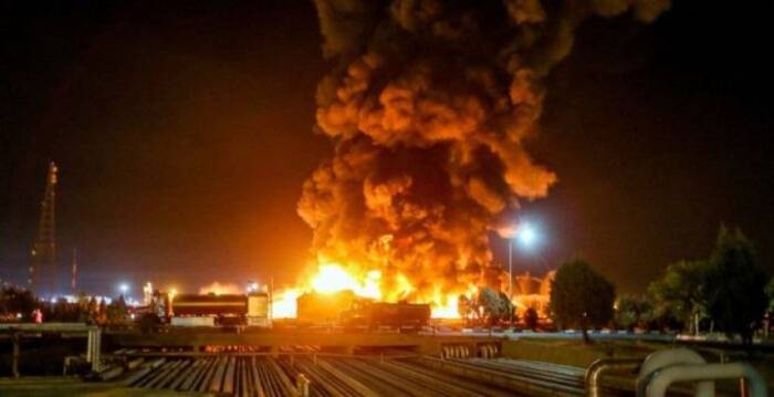 На заводе Минобороны в Иране прогремели мощные взрывы -ВИДЕО