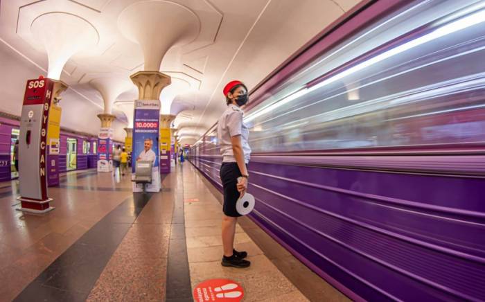В бакинском метро скончался пассажир
