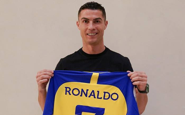 Стали известны особые условия контракта Роналду в саудовском клубе "Аль-Наср"
