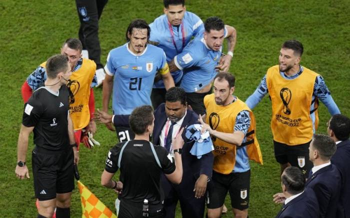 ФИФА дисквалифицировала игроков сборной Уругвая

