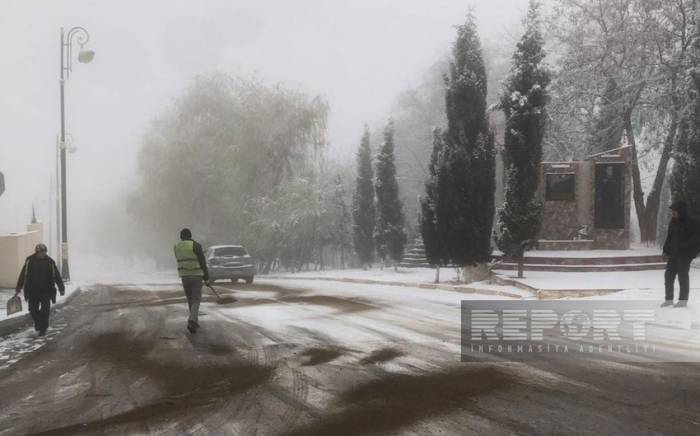 В Гёйгёле из-за морозной погоды возникли проблемы с движением по горным дорогам -ФОТО
