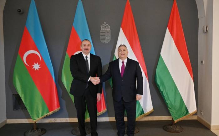 Президент Ильхам Алиев и премьер-министр Венгрии Виктор Орбан провели встречу в узком составе -ФОТО
