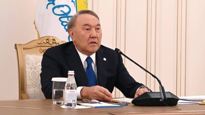 Назарбаев перенес операцию на сердце

