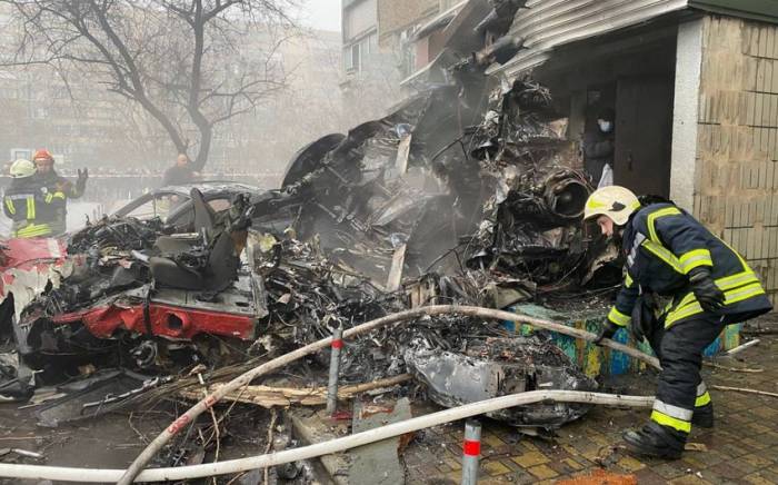 В результате крушения вертолета погиб глава МВД Украины
