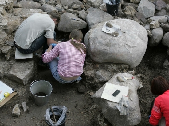 Daily Mail: "таинственный" отпечаток руки обнаружен на раскопках в Иерусалиме
