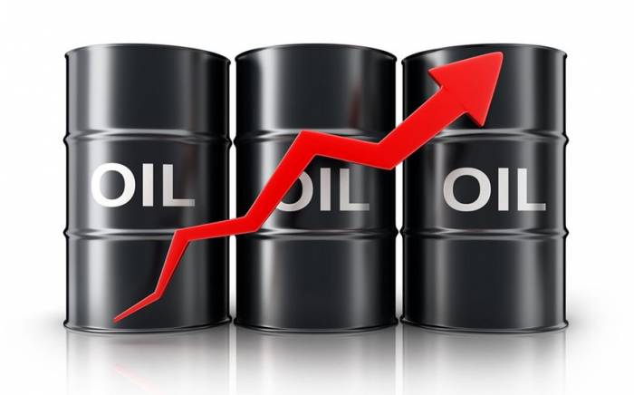 Азербайджанская нефть подорожала более чем на два доллара
