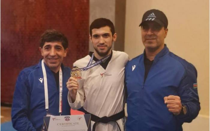 Азербайджанский таэквондист завоевал золотую медаль на Кубке президента в Стамбуле

