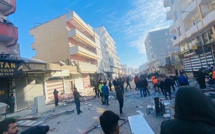 В турецком Шанлыурфа пострадали 5 человек в результате взрыва газа в здании
