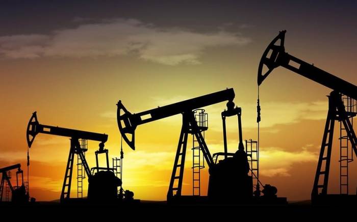 Азербайджанская нефть незначительно подешевела 
