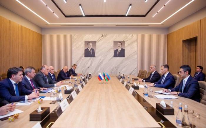 В Азербайджане обсудили ситуацию на погранично-пропускных пунктах с Россией
