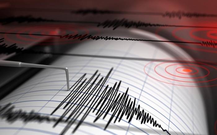 Землетрясение магнитудой 5,8 произошло в акватории Тихого океана вблизи Курил
