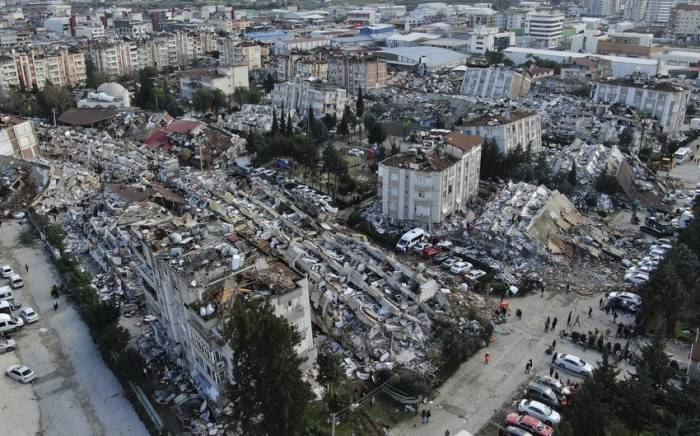 Число погибших в результате землетрясений в Турции достигло почти 30 тыс.- ОБНОВЛЕНО
