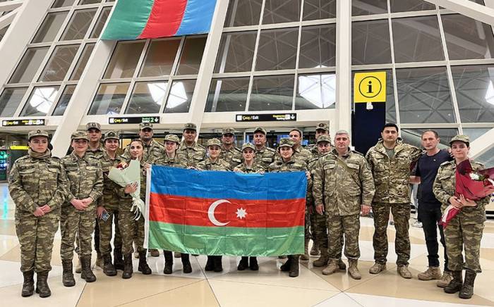 Командированные в Турцию после землетрясения военные врачи вернулись в Азербайджан
