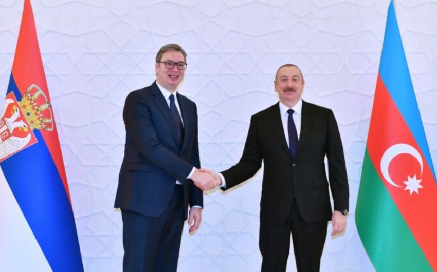Президент Ильхам Алиев направил поздравительное письмо президенту Сербии