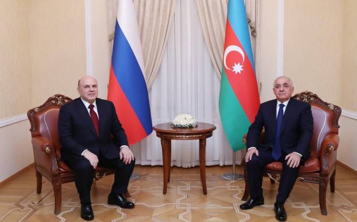 Премьер-министр Азербайджана поздравил председателя правительства России
