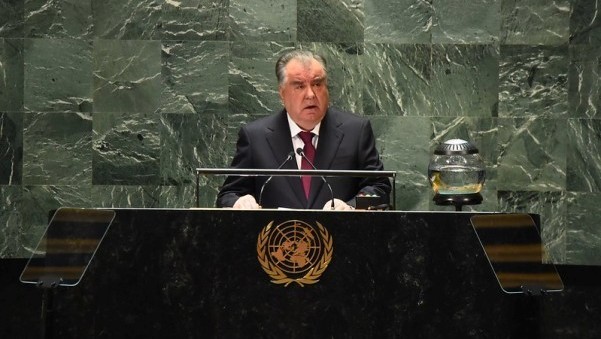 Президент Таджикистана выступил в ООН на конференции по водным ресурсам
